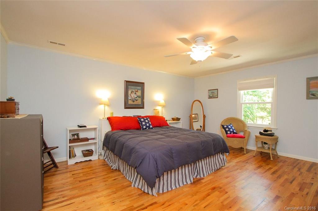 2807 Lake Shore Road South Denver, NC 28037 - Photo 13 of 24 Gallery Image 13