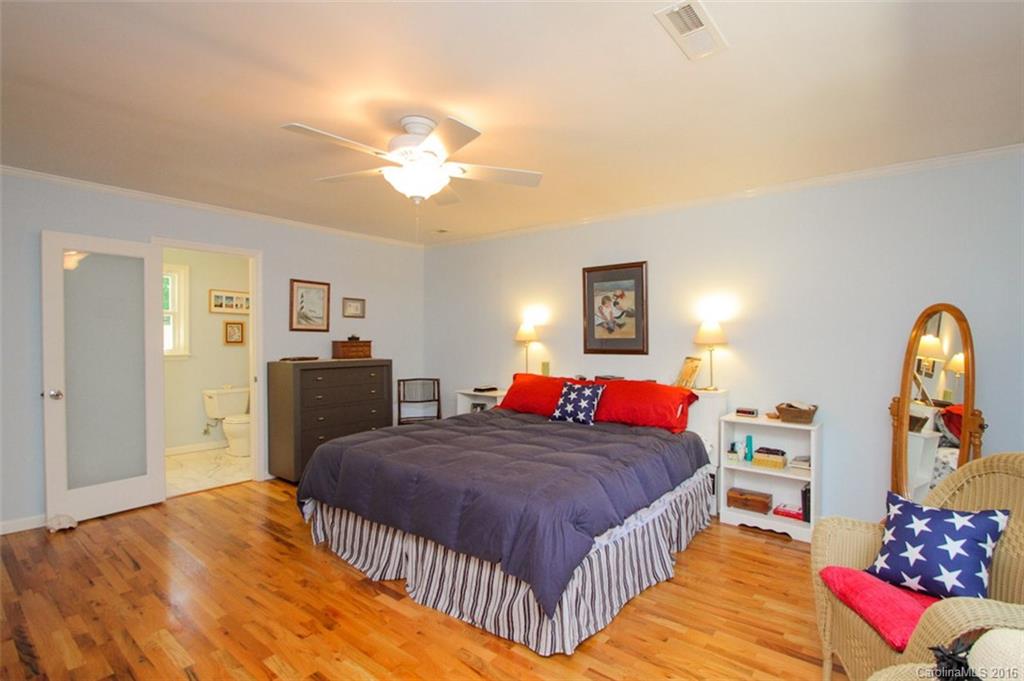 2807 Lake Shore Road South Denver, NC 28037 - Photo 14 of 24 Gallery Image 14