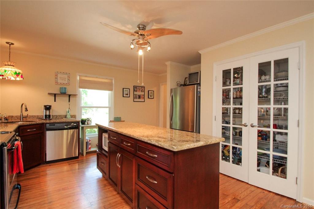 2807 Lake Shore Road South Denver, NC 28037 - Photo 8 of 24 Gallery Image 8