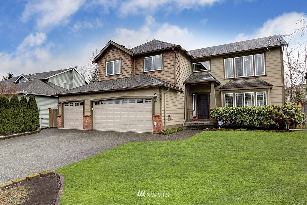 4325 Northeast 6th Court Renton, WA 98059 - Photo 1 of 25