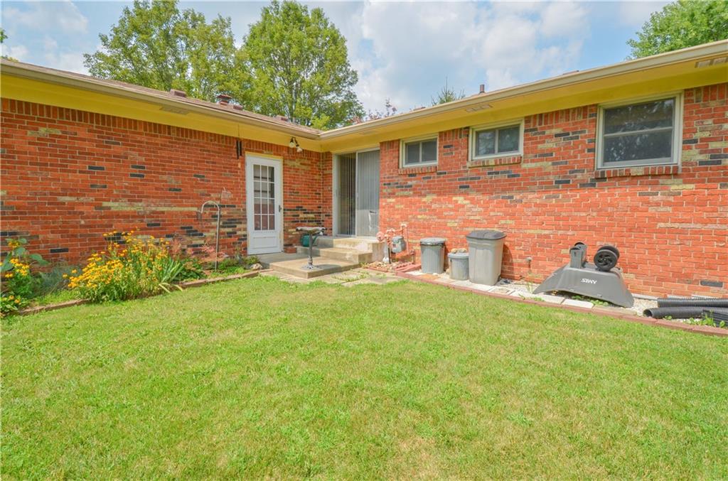 7649 Partridge Road Indianapolis, IN 46227 - Photo 25 of 39 Gallery Image 25