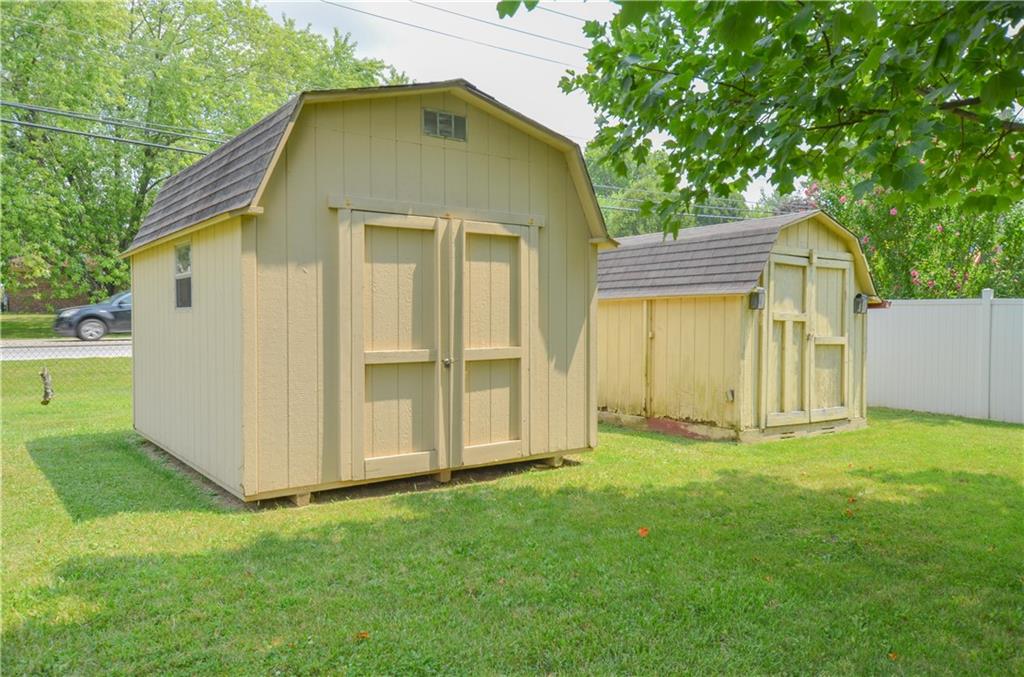 7649 Partridge Road Indianapolis, IN 46227 - Photo 26 of 39 Gallery Image 26