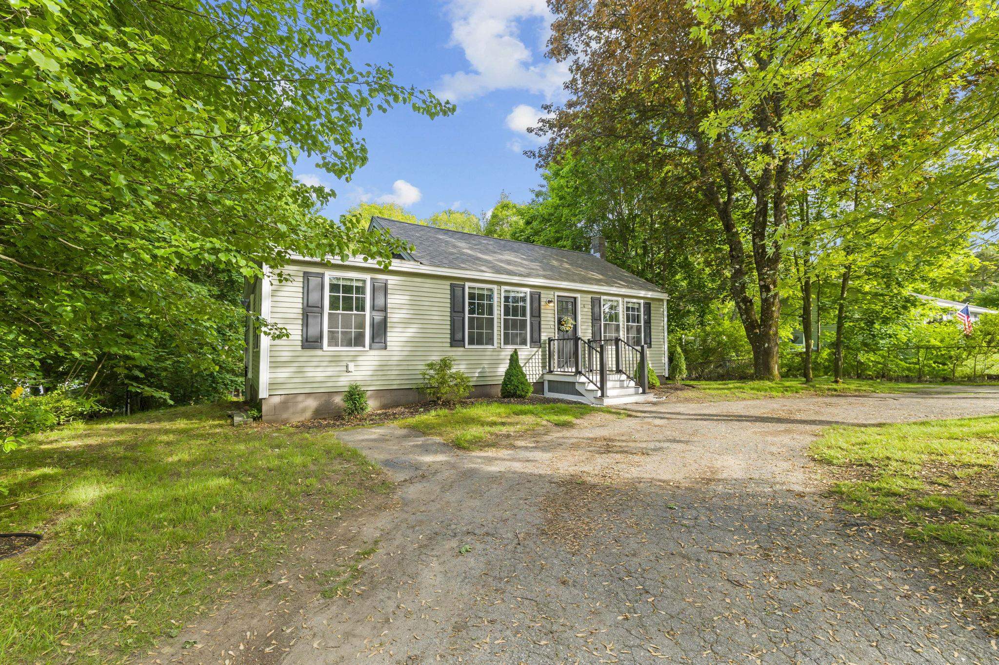 4 Kendall Pond Road Derry, NH 03038 - Photo 34 of 46