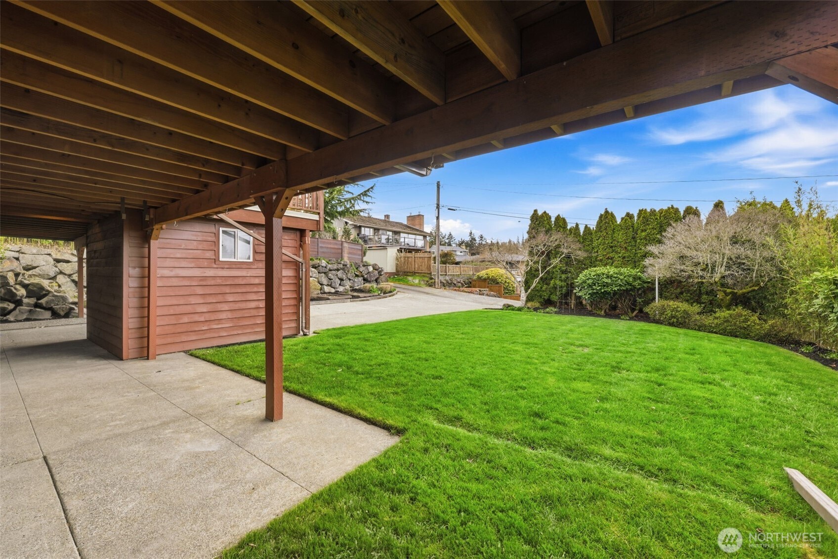 4019 Southwest Henderson Street Seattle, WA 98136 - Photo 35 of 40