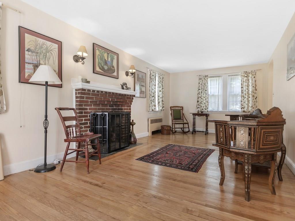 70 Hatfield Road Newton, MA 02465 - Photo 9 of 21