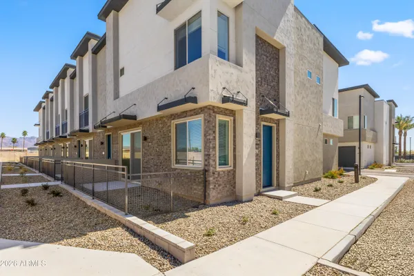 $413,300 | 651 North Ironwood Drive, Unit 60, Apache Junction, AZ 85120