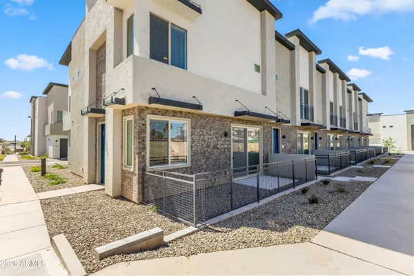 $413,300 | 651 North Ironwood Drive, Unit 60, Apache Junction, AZ 85120