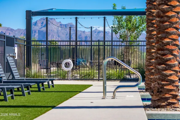 $413,300 | 651 North Ironwood Drive, Unit 60, Apache Junction, AZ 85120