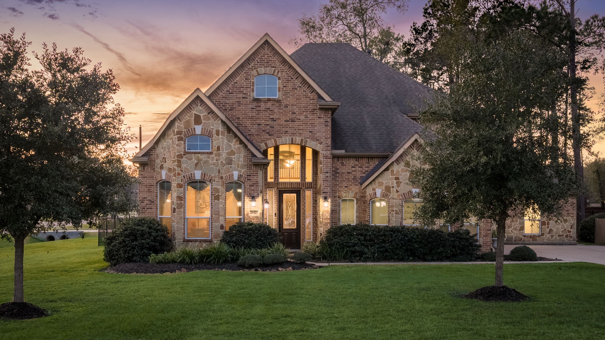 28503 Riverside Crest Lane Houston, TX 77336 - Photo 2 of 50 Texas Dream Home in the heart of The Commons of Lake Houston