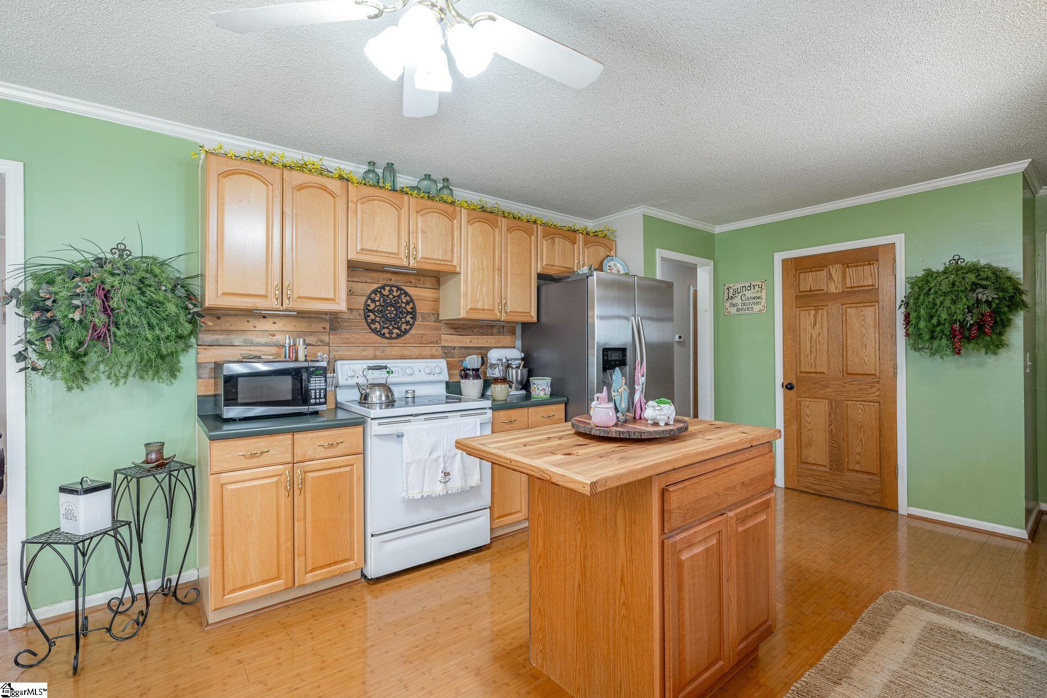 3465 Highway 92 Enoree, SC 29335 - Photo 14 of 45