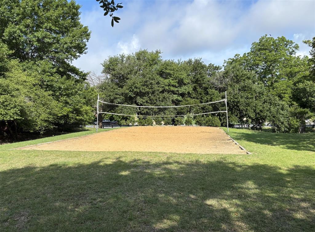 918 Midnight Pass Rockwall, TX 75087 - Photo 30 of 32 Community sand volleyball