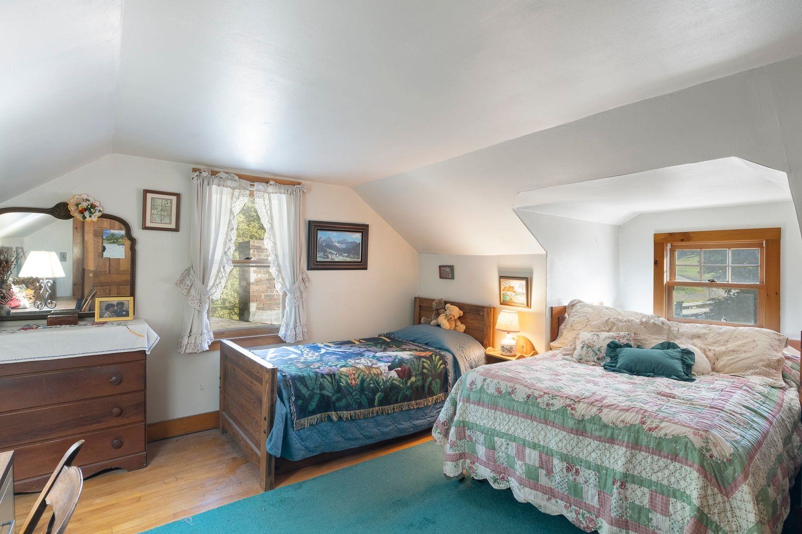 1089 Marlboro Road Brattleboro, VT 05301 - Photo 14 of 28