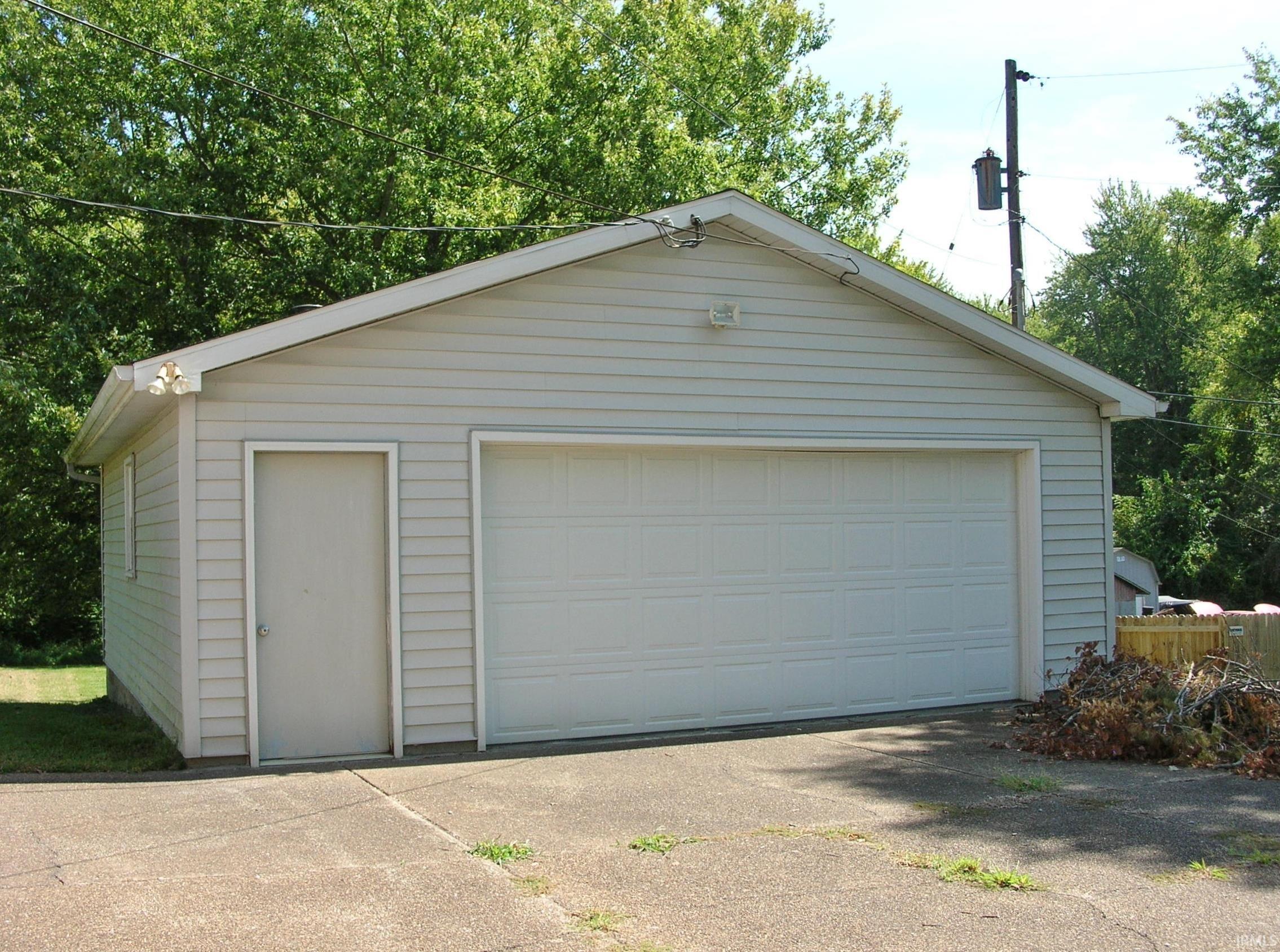 1700 Fuquay Road Newburgh, IN 47630 - Photo 21 of 26 Gallery Image 21