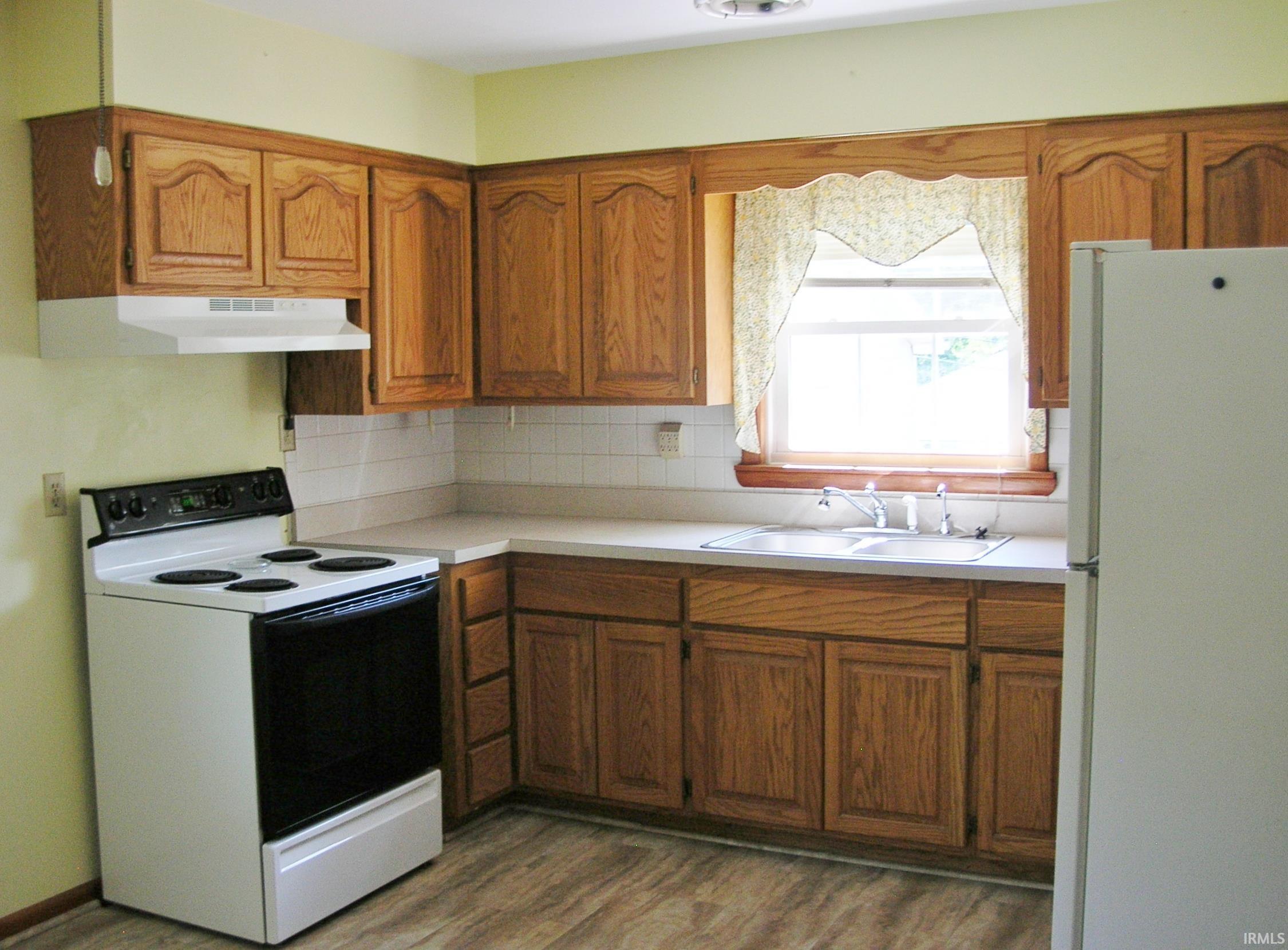 1700 Fuquay Road Newburgh, IN 47630 - Photo 6 of 26 Gallery Image 6