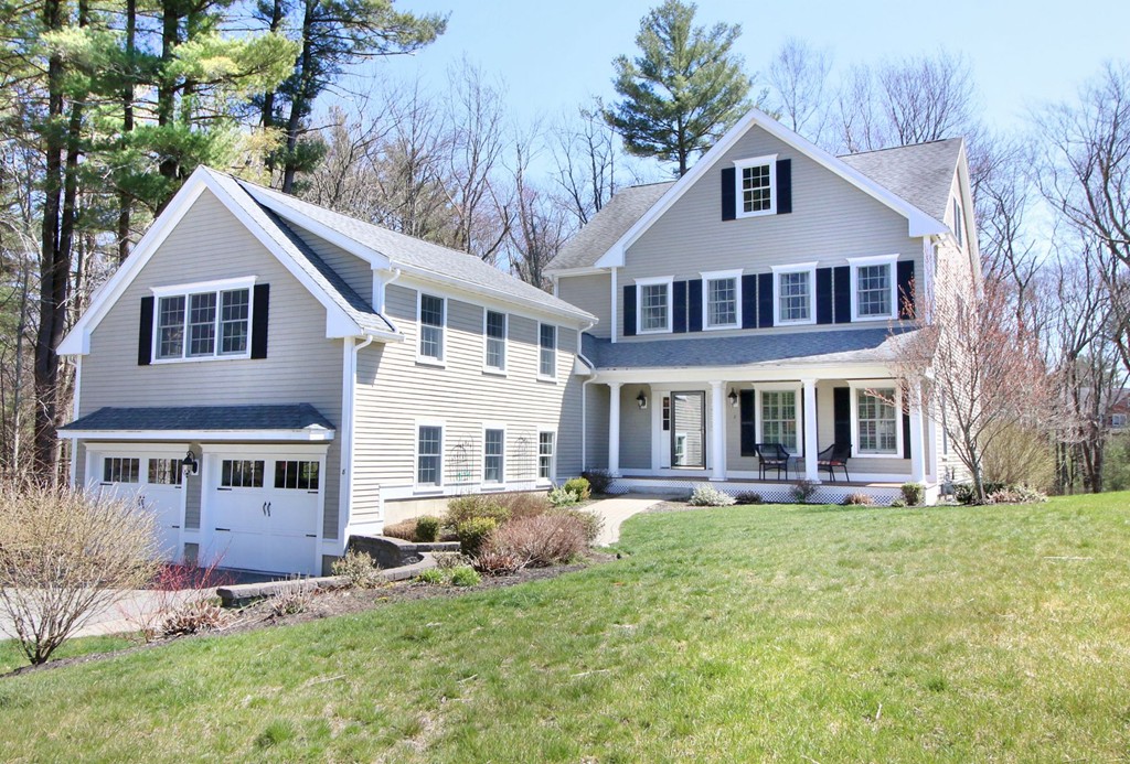 8 Valley Road North Reading, MA 01864 - Photo 1 of 30 Gallery Image 1