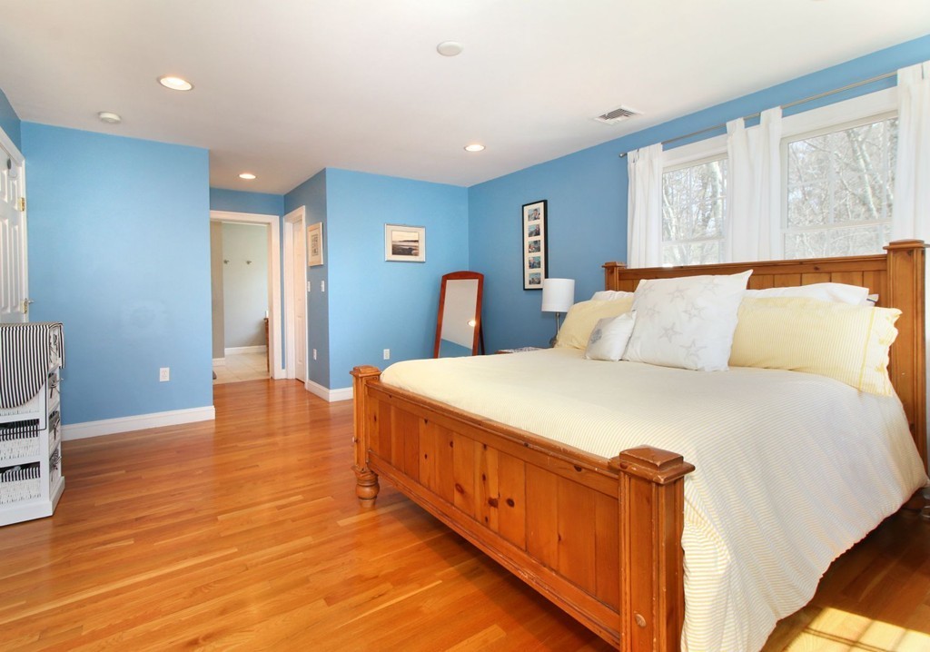 8 Valley Road North Reading, MA 01864 - Photo 16 of 30 Gallery Image 16
