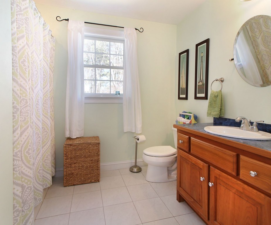 8 Valley Road North Reading, MA 01864 - Photo 19 of 30 Gallery Image 19