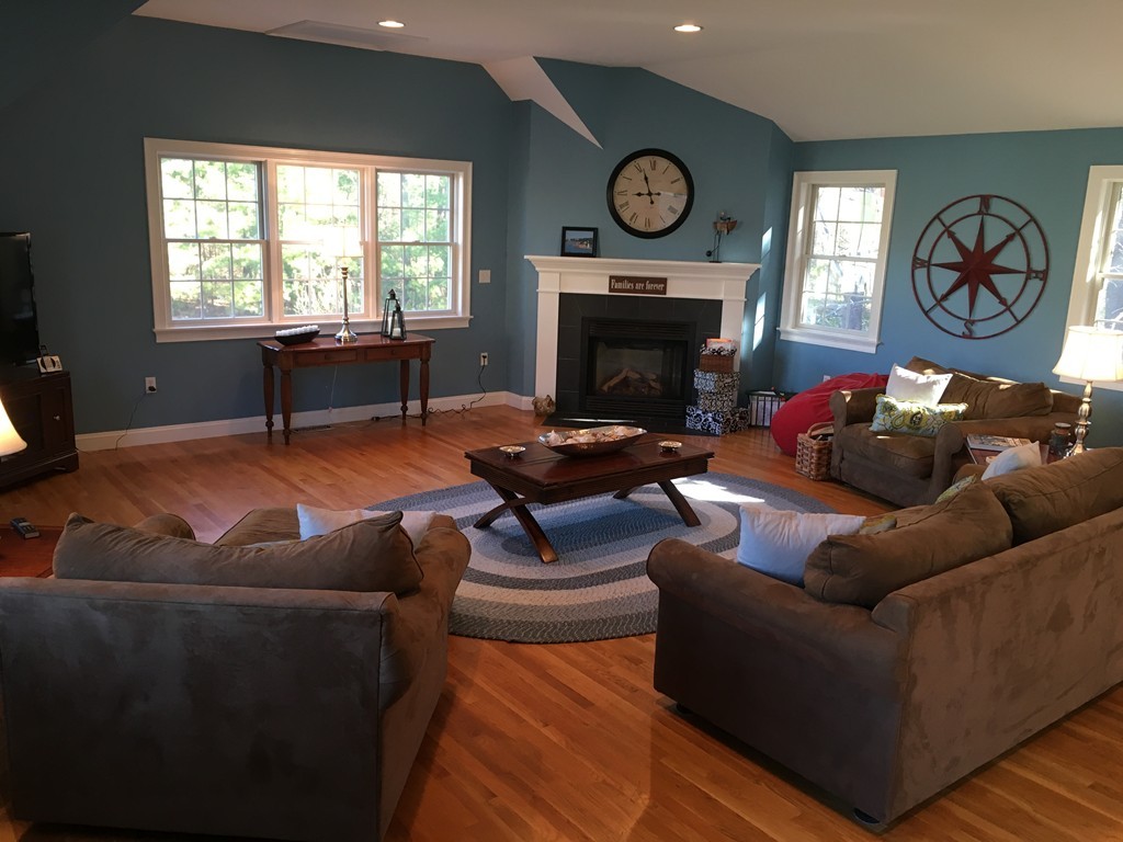 8 Valley Road North Reading, MA 01864 - Photo 10 of 30 Gallery Image 10