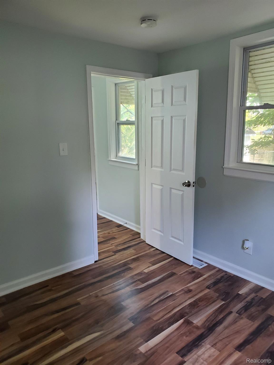80 Forest Street River Rouge, MI 48218 - Photo 5 of 21 bedroom 2 main floor.jpg