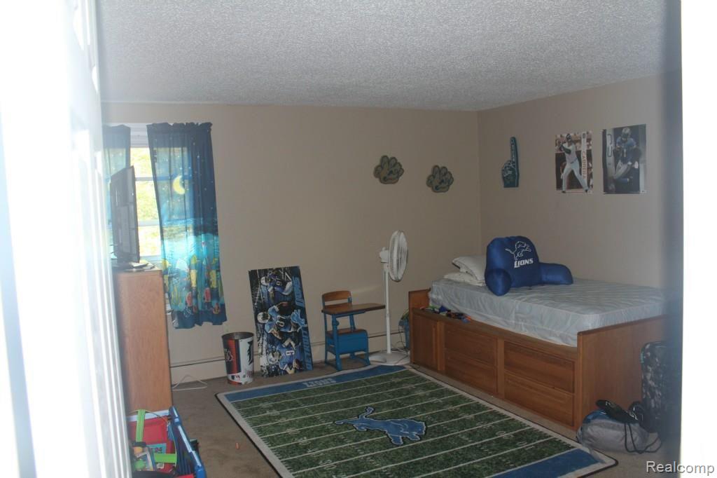 24224 Chapman Road Macomb, MI 48042 - Photo 17 of 21 IMG_2845.jpg