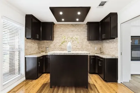 $620,000 | 531 Azaleadell Drive, Houston, TX 77018