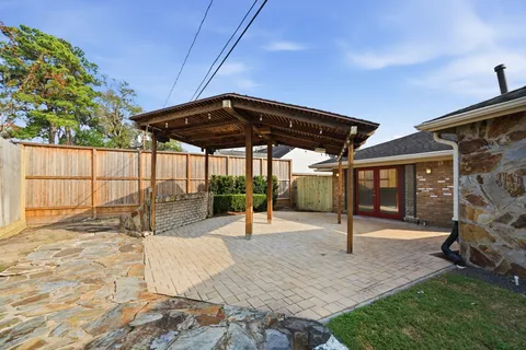 $620,000 | 531 Azaleadell Drive, Houston, TX 77018