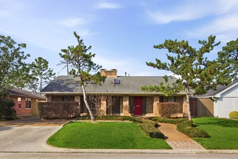 $620,000 | 531 Azaleadell Drive, Houston, TX 77018