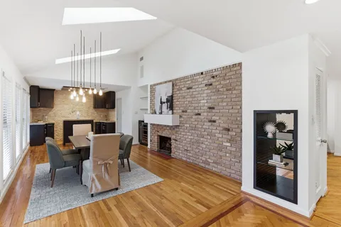 $620,000 | 531 Azaleadell Drive, Houston, TX 77018