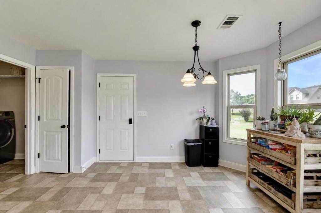 82 Lake Point Court Jefferson, GA 30549 - Photo 19 of 57