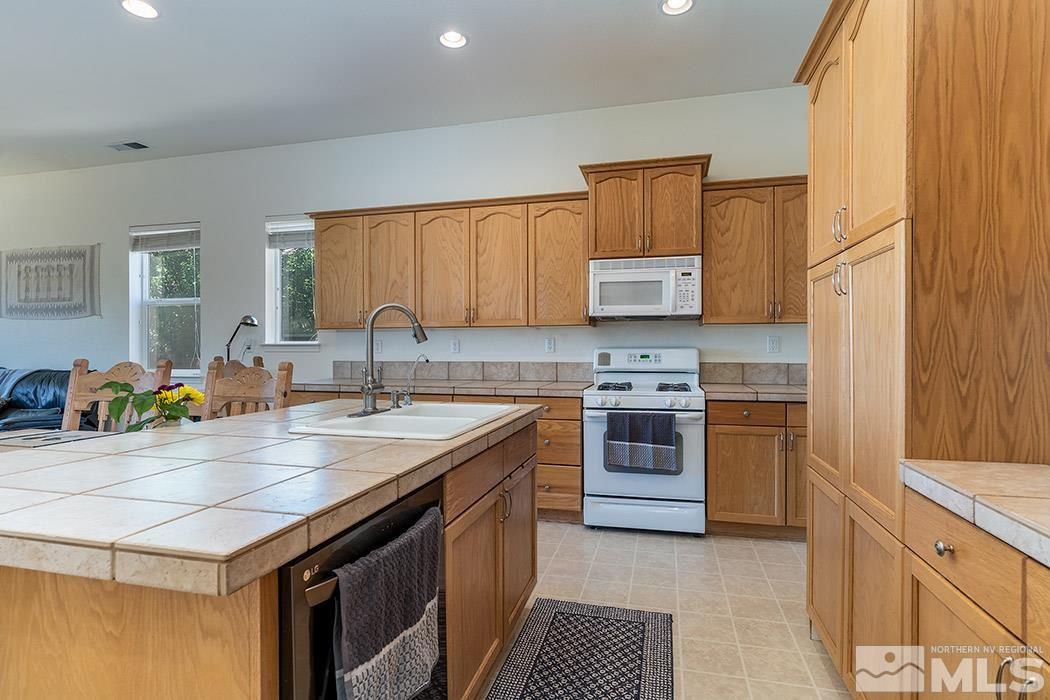 1328 Rouge River Road Fernley, NV 89408 - Photo 7 of 21 Photo 7