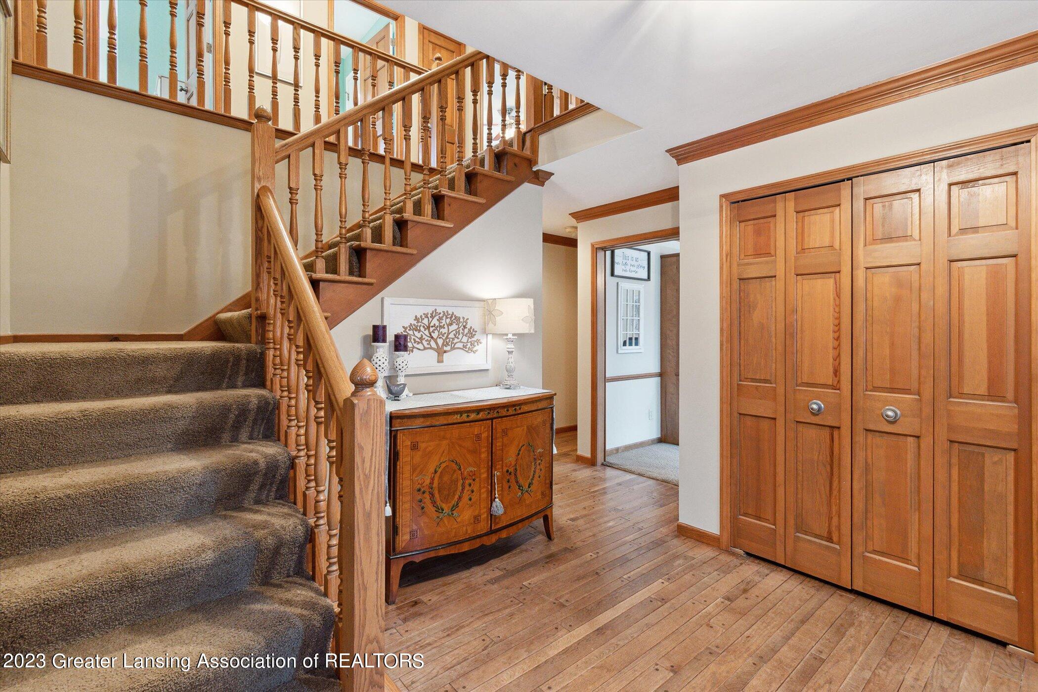 2163 Woodfield Road Okemos, MI 48864 - Photo 9 of 87 09-2163-Woodfield-Rd-Okemos-MI-48864-Win