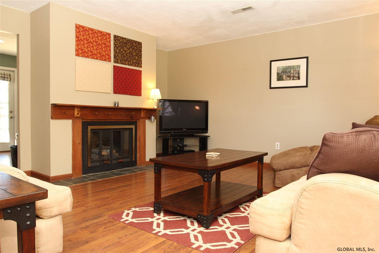 5 Cornsilk Road Colonie, NY 12189 - Photo 6 of 23 Photo 6