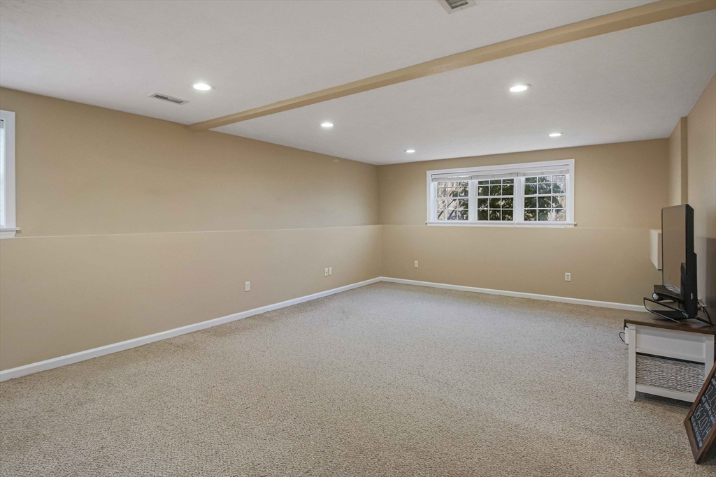153 Pleasantdale Road Rutland, MA 01543 - Photo 23 of 34 Gallery Image 23