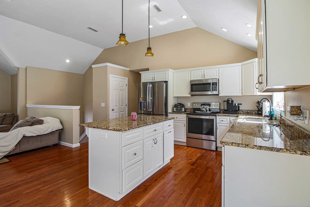 153 Pleasantdale Road Rutland, MA 01543 - Photo 4 of 34 Gallery Image 4