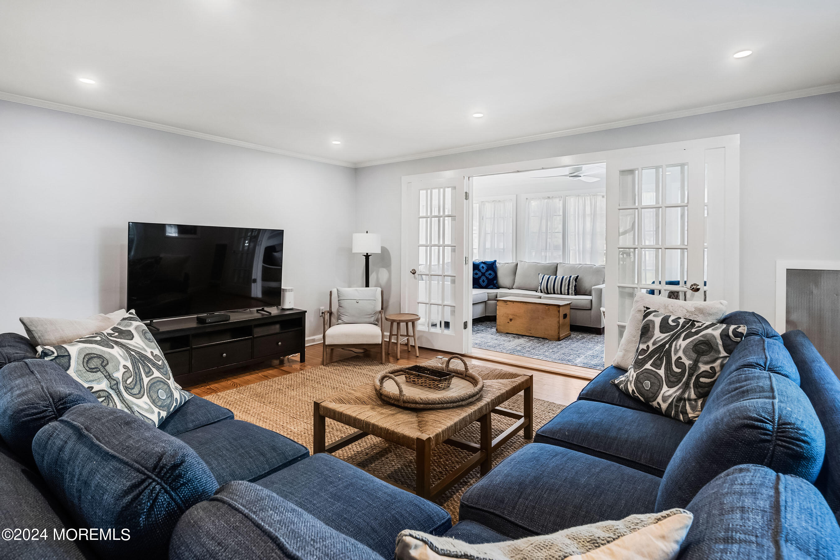 604 Rankin Road Brielle, NJ 08730 - Photo 15 of 38 15-Int8 Living1a