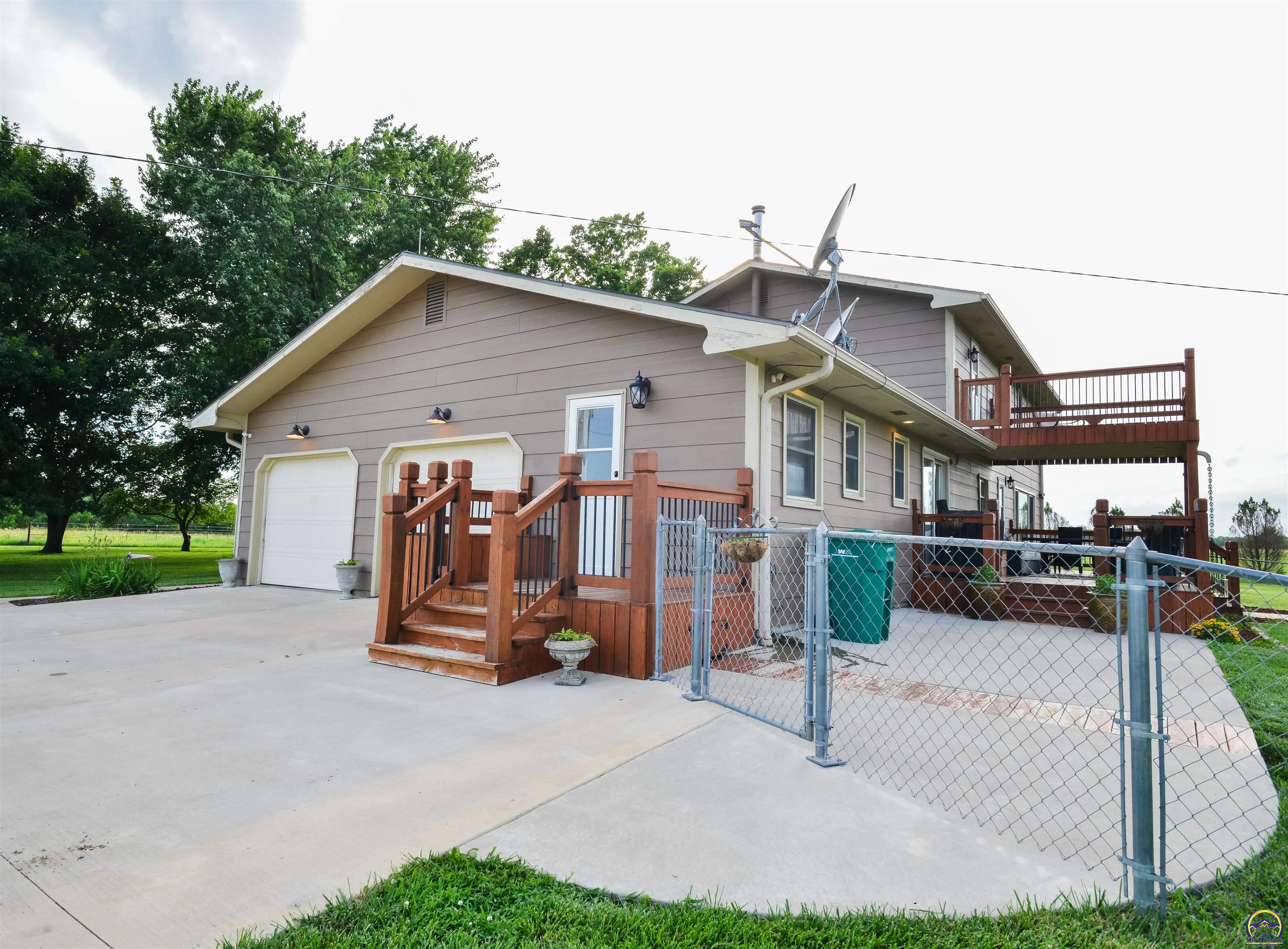 1786 Rd E5 Emporia, KS 66801 - Photo 31 of 62