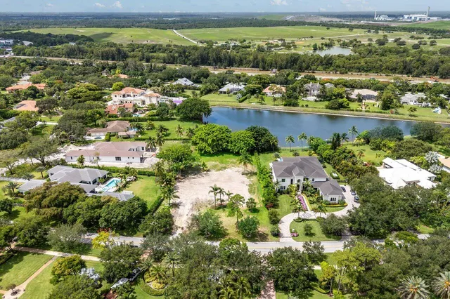 a picture of city view