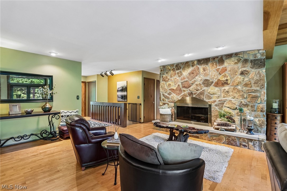 985 South Medina Line Road Wadsworth, OH 44281 - Photo 7 of 50 Gallery Image 7