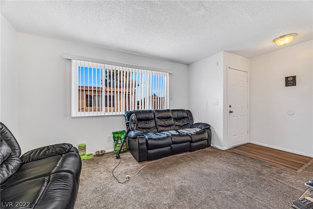 575 Roxella Lane, Unit D Las Vegas, NV 89110 - Photo 4 of 16