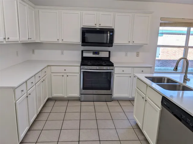 $2,100 | 600 McCarthur Drive, Leander, TX 78641