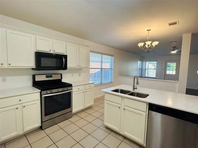 $2,100 | 600 McCarthur Drive, Leander, TX 78641