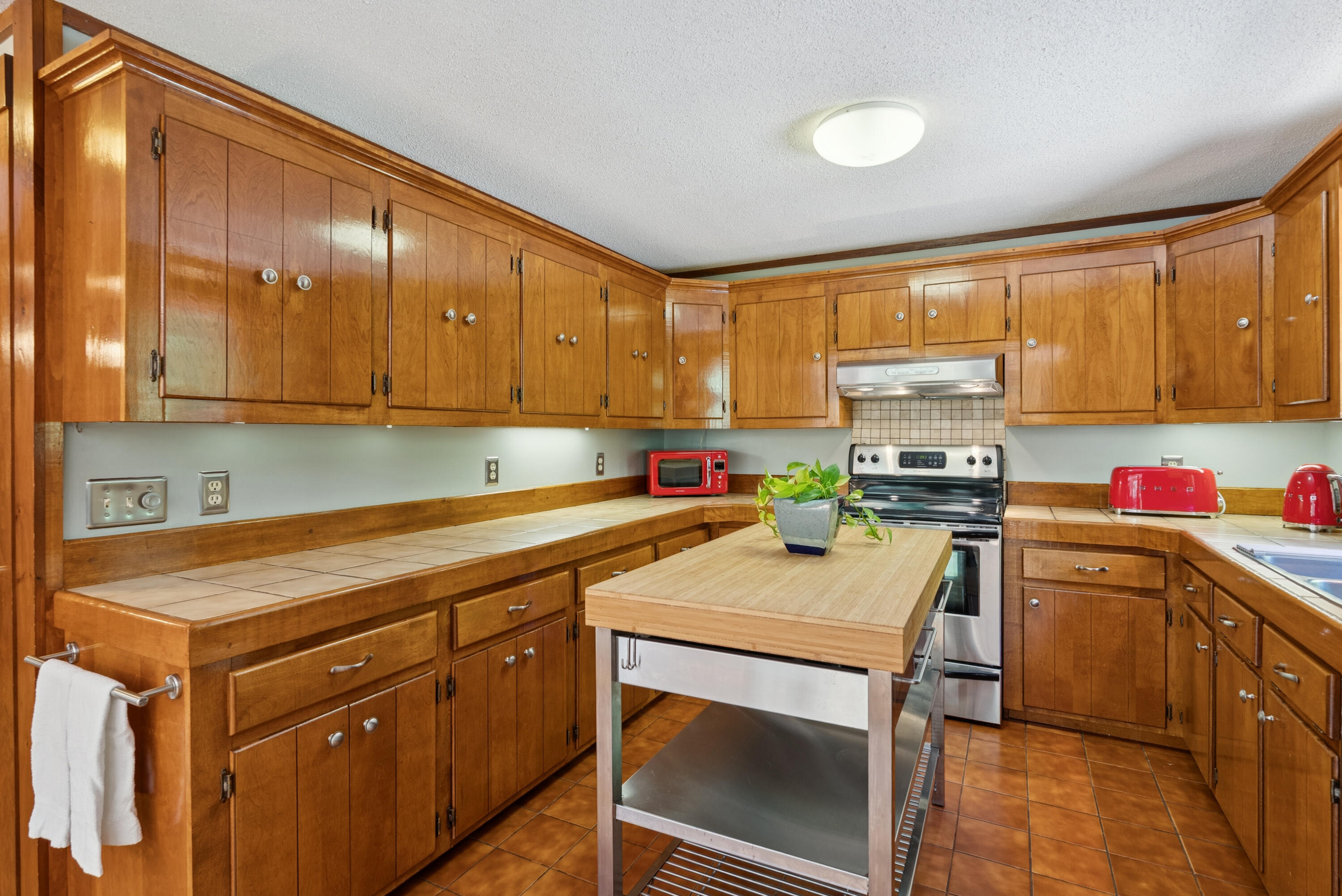 86 Cooks Mill Road Naples, ME 04055 - Photo 9 of 64 Kitchen