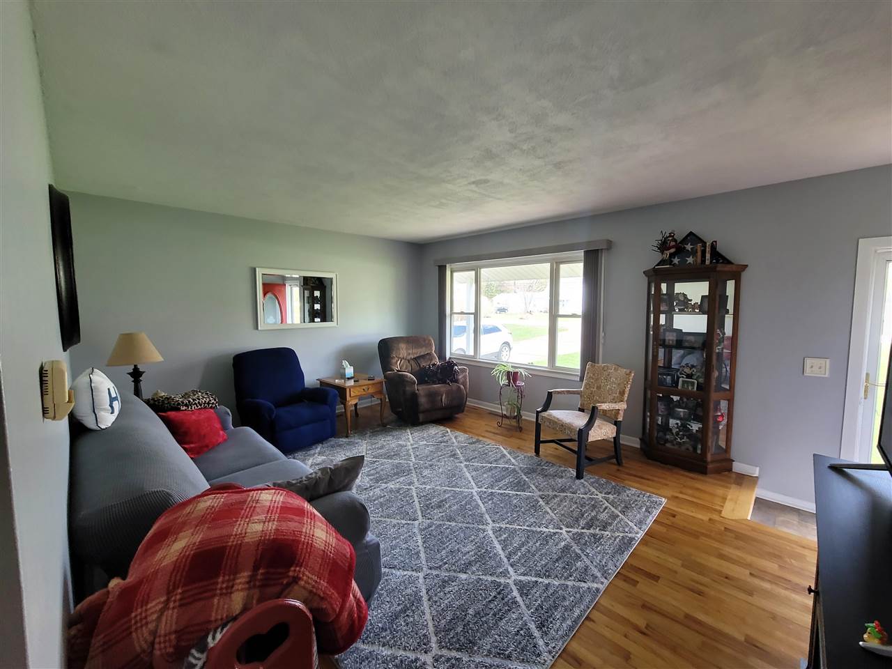 2416 Howe Road Burton, MI 48519 - Photo 14 of 29 50071318-13.JPG