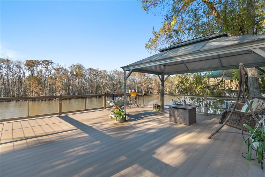 20855 Henry Road Springfield, LA 70462 - Photo 17 of 26 Gallery Image 17