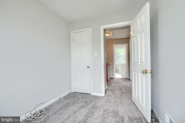 $2,200 | 7 Cardinal Road, Essex, MD 21221