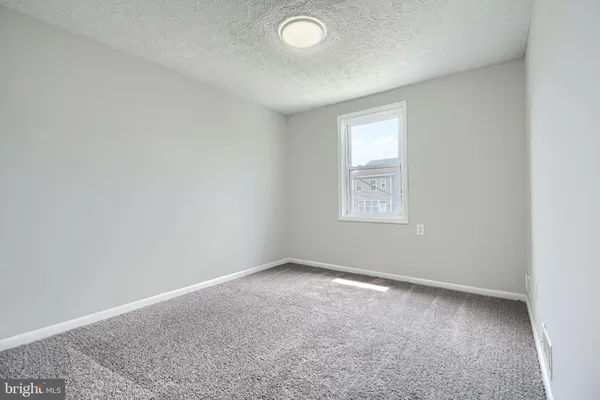 $2,200 | 7 Cardinal Road, Essex, MD 21221