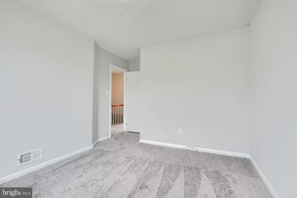 $2,200 | 7 Cardinal Road, Essex, MD 21221