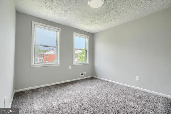 $2,200 | 7 Cardinal Road, Essex, MD 21221