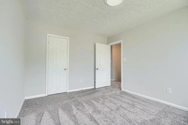 $2,200 | 7 Cardinal Road, Essex, MD 21221