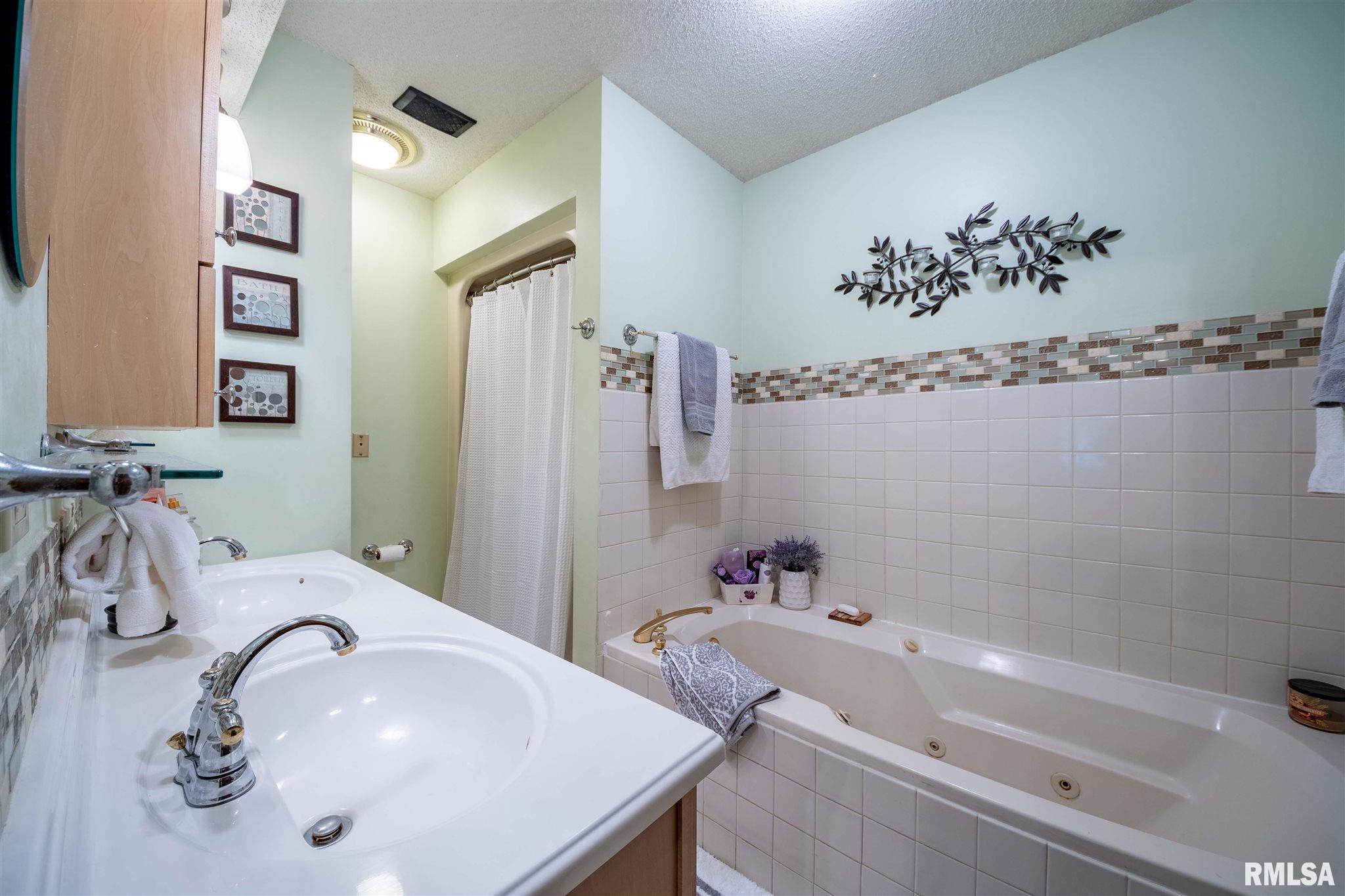 1804 Calico Road Marion, IL 62959 - Photo 47 of 49